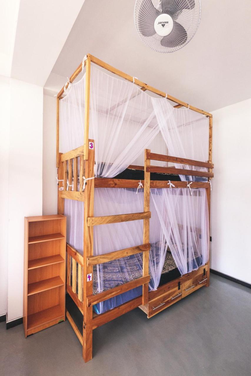 Coppenrath Hostel Тангалла Экстерьер фото